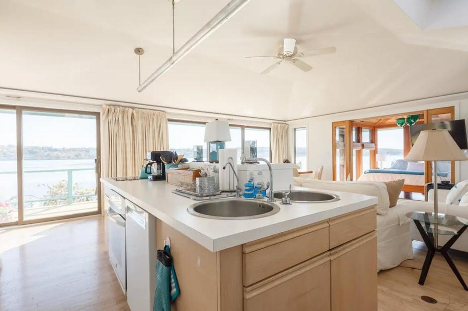 Hudson Riverfront Home キャッツキル エクステリア 写真