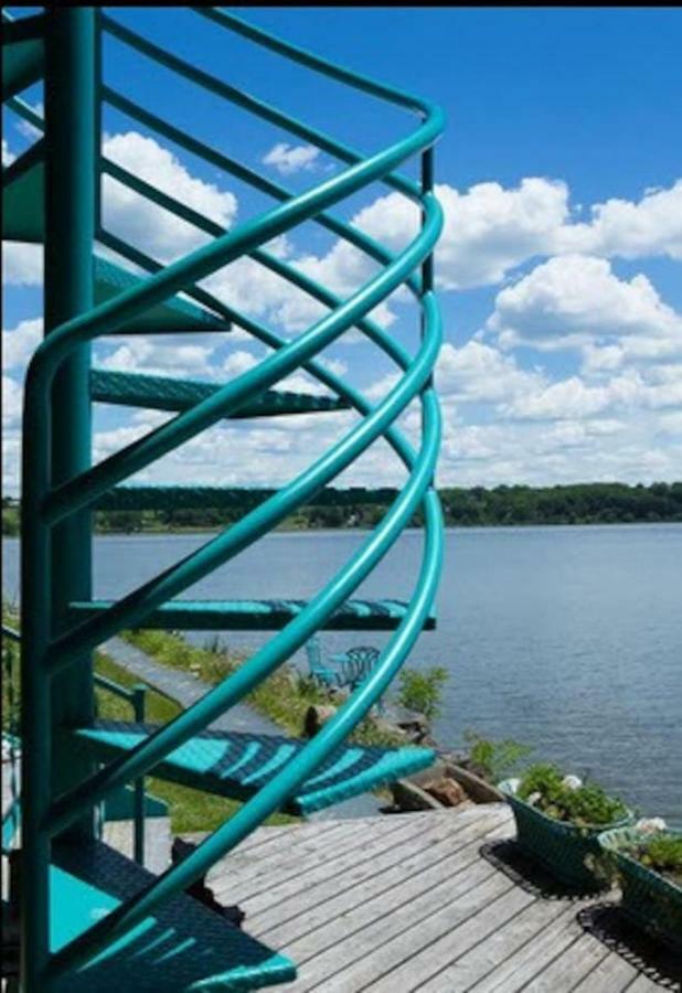Hudson Riverfront Home キャッツキル エクステリア 写真
