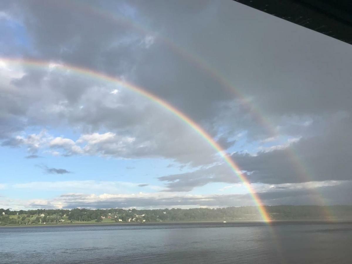 Hudson Riverfront Home キャッツキル エクステリア 写真